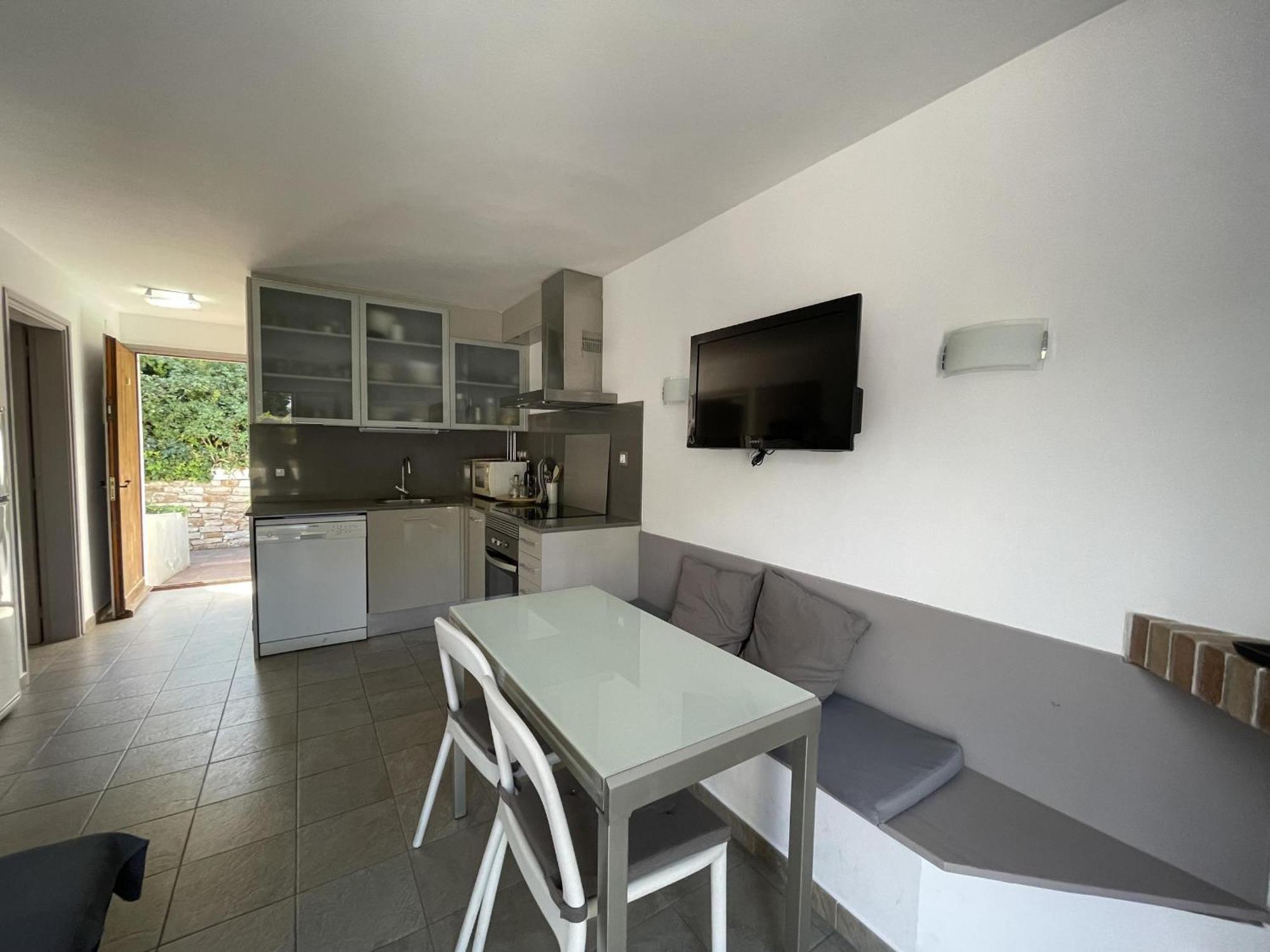 Acogedor Apartamento Con Piscina Comunitaria, Cerca De La Playa De Sa Tuna - Es-226-26 Begur Eksteriør billede
